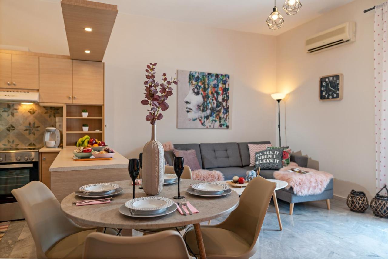 Tres Jolie - Stylish Cityheart Apartment レティムノ エクステリア 写真