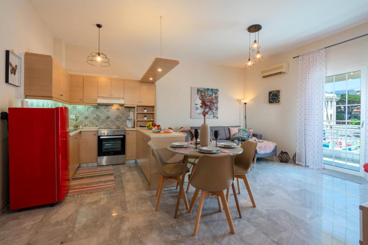 Tres Jolie - Stylish Cityheart Apartment レティムノ エクステリア 写真