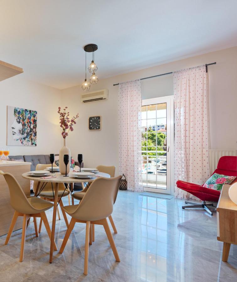 Tres Jolie - Stylish Cityheart Apartment レティムノ エクステリア 写真